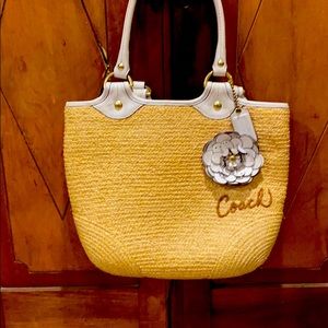 COPY - Coach Bags lots ofCoach !! 75each!or 1000.…